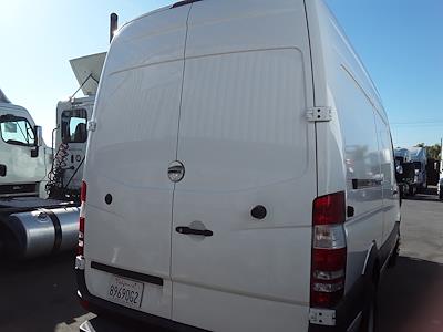 Used 2017 Freightliner Sprinter 3500 4x2, Refrigerated Body for sale #811741 - photo 2