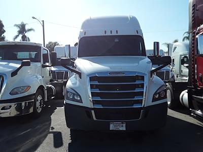 Used 2019 Freightliner Cascadia Sleeper Cab 6x4, Semi Truck for sale #863492 - photo 2