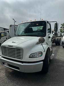 Used 2015 Freightliner M2 106 Conventional Cab 4x2, Cab Chassis for sale #325423 - photo 1