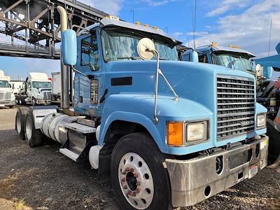 Used 2015 Mack CHU613 6x4, Semi Truck for sale #333160 - photo 1