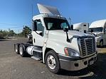 Used 2017 Freightliner Cascadia Day Cab 6x4, Semi Truck for sale #665024 - photo 1