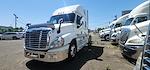 Used 2018 Freightliner Cascadia Sleeper Cab 6x4, Semi Truck for sale #682062 - photo 3