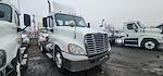 Used 2018 Freightliner Cascadia Day Cab 4x2, Semi Truck for sale #788889 - photo 3