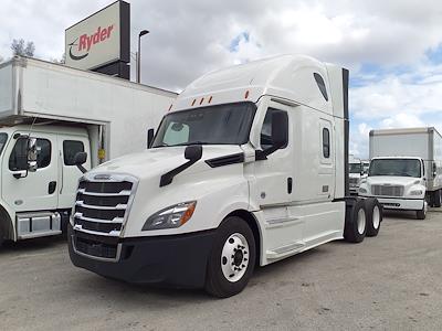 Used 2020 Freightliner Cascadia Sleeper Cab 6x4, Semi Truck for sale #290742 - photo 1