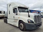 Used 2018 Freightliner Cascadia Sleeper Cab 6x4, Semi Truck for sale #763116 - photo 4