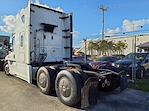 Used 2019 Freightliner Cascadia Sleeper Cab 6x4, Semi Truck for sale #821305 - photo 2