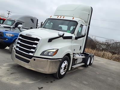 Used 2020 Freightliner Cascadia Day Cab 6x4, Semi Truck for sale #282732 - photo 1