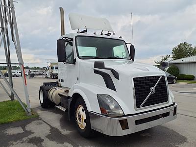 Used 2016 Volvo VNL 4x2, Semi Truck for sale #398944 - photo 1