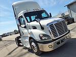 Used 2015 Freightliner Cascadia Day Cab 4x2, Semi Truck for sale #573146 - photo 5