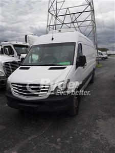 Used 2016 Freightliner Sprinter 2500, Refrigerated Body for sale #656956 - photo 1