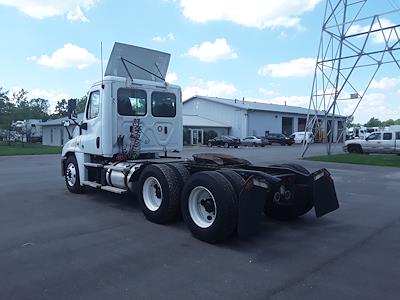 Used 2018 Freightliner Cascadia Day Cab 6x4, Semi Truck for sale #756940 - photo 2