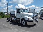 Used 2018 Freightliner Cascadia Day Cab 6x4, Semi Truck for sale #756940 - photo 3