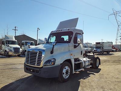 Used 2018 Freightliner Cascadia Day Cab 4x2, Semi Truck for sale #765918 - photo 1