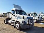 Used 2018 Freightliner Cascadia Day Cab 4x2, Semi Truck for sale #765918 - photo 4