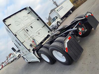 Used 2019 Freightliner Cascadia Sleeper Cab 6x4, Semi Truck for sale #813211 - photo 2