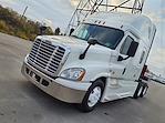 Used 2019 Freightliner Cascadia Sleeper Cab 6x4, Semi Truck for sale #813211 - photo 1