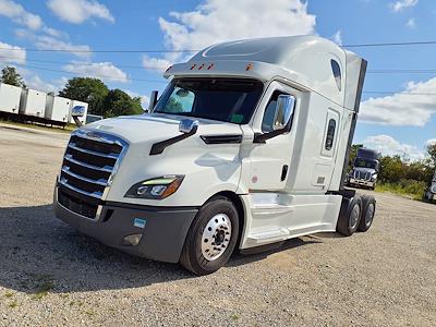 Used 2019 Freightliner Cascadia Sleeper Cab 6x4, Semi Truck for sale #860710 - photo 1