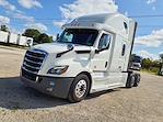 Used 2019 Freightliner Cascadia Sleeper Cab 6x4, Semi Truck for sale #860710 - photo 1