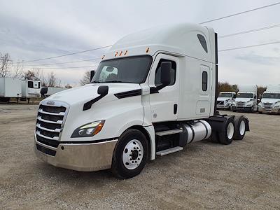 Used 2019 Freightliner Cascadia Sleeper Cab 6x4, Semi Truck for sale #867287 - photo 1