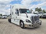 Used 2020 Freightliner Cascadia Sleeper Cab 6x4, Semi Truck for sale #881103 - photo 4