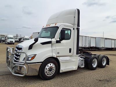 Used 2020 Freightliner Cascadia Day Cab 6x4, Semi Truck for sale #270410 - photo 1