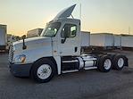 Used 2015 Freightliner Cascadia Day Cab 6x4, Semi Truck for sale #343138 - photo 1