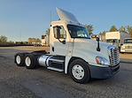 Used 2015 Freightliner Cascadia Day Cab 6x4, Semi Truck for sale #343138 - photo 4