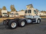 Used 2015 Freightliner Cascadia Day Cab 6x4, Semi Truck for sale #343138 - photo 5