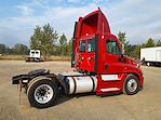 Used 2013 Freightliner Cascadia Day Cab 4x2, Semi Truck for sale #504941 - photo 5