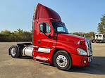 Used 2013 Freightliner Cascadia Day Cab 4x2, Semi Truck for sale #504946 - photo 4