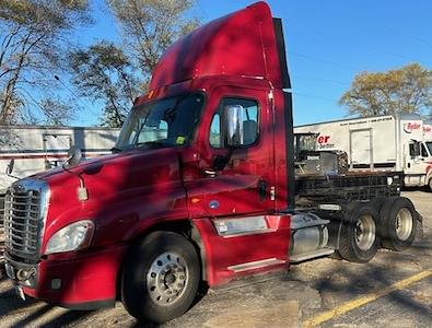 Used 2013 Freightliner Cascadia Day Cab 6x4, Semi Truck for sale #504982 - photo 1