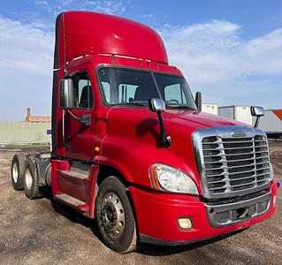 Used 2014 Freightliner Cascadia Day Cab 6x4, Semi Truck for sale #521213 - photo 1