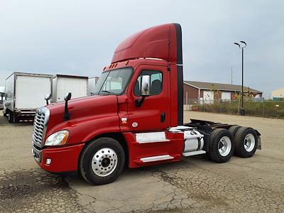 Used 2014 Freightliner Cascadia Day Cab 6x4, Semi Truck for sale #521215 - photo 1