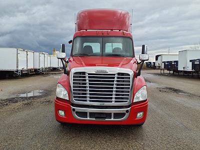 Used 2014 Freightliner Cascadia Day Cab 6x4, Semi Truck for sale #521215 - photo 2