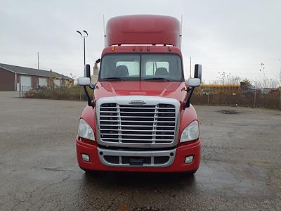 Used 2014 Freightliner Cascadia Day Cab 6x4, Semi Truck for sale #521216 - photo 2