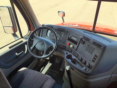 Used 2014 Freightliner Cascadia Sleeper Cab 6x4, Semi Truck for sale #525209 - photo 2