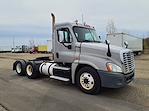 Used 2014 Freightliner Cascadia Day Cab 6x4, Semi Truck for sale #530156 - photo 10