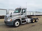 Used 2014 Freightliner Cascadia Day Cab 6x4, Semi Truck for sale #530156 - photo 1