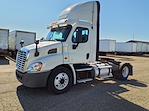 Used 2014 Freightliner Cascadia Day Cab 4x2, Semi Truck for sale #553262 - photo 1