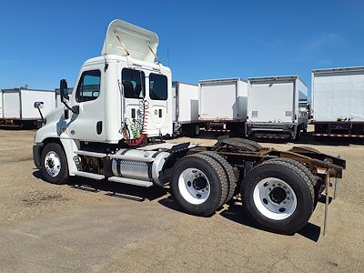 Used 2014 Freightliner Cascadia Day Cab 6x4, Semi Truck for sale #565262 - photo 2