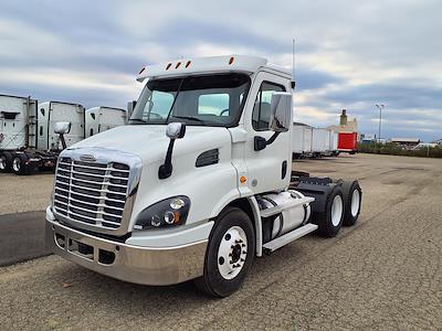 Used 2016 Freightliner Cascadia Day Cab 6x4, Semi Truck for sale #659283 - photo 1