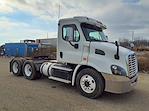 Used 2016 Freightliner Cascadia Day Cab 6x4, Semi Truck for sale #659306 - photo 4