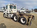Used 2016 Freightliner Cascadia Day Cab 6x4, Semi Truck for sale #659306 - photo 2