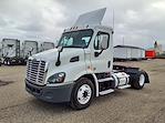 Used 2016 Freightliner Cascadia Day Cab 4x2, Semi Truck for sale #663585 - photo 1