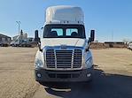 Used 2017 Freightliner Cascadia Day Cab 4x2, Semi Truck for sale #664325 - photo 3