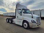 Used 2017 Freightliner Cascadia Day Cab 6x4, Semi Truck for sale #668997 - photo 4