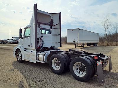 Used 2017 Volvo VNL 6x4, Semi Truck for sale #680496 - photo 2