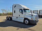Used 2018 Freightliner Cascadia Sleeper Cab 6x4, Semi Truck for sale #681407 - photo 12