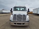 Used 2018 Freightliner Cascadia Day Cab 6x4, Semi Truck for sale #756944 - photo 3