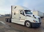 Used 2018 Freightliner Cascadia Sleeper Cab 6x4, Semi Truck for sale #779191 - photo 4